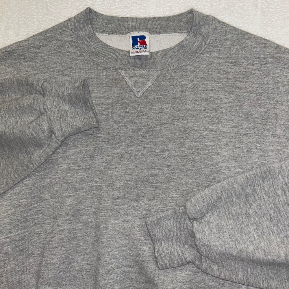 Russell Athletic Sweatshirt Vintage USA Blank Crewneck Mens M Gray V-Notch Top